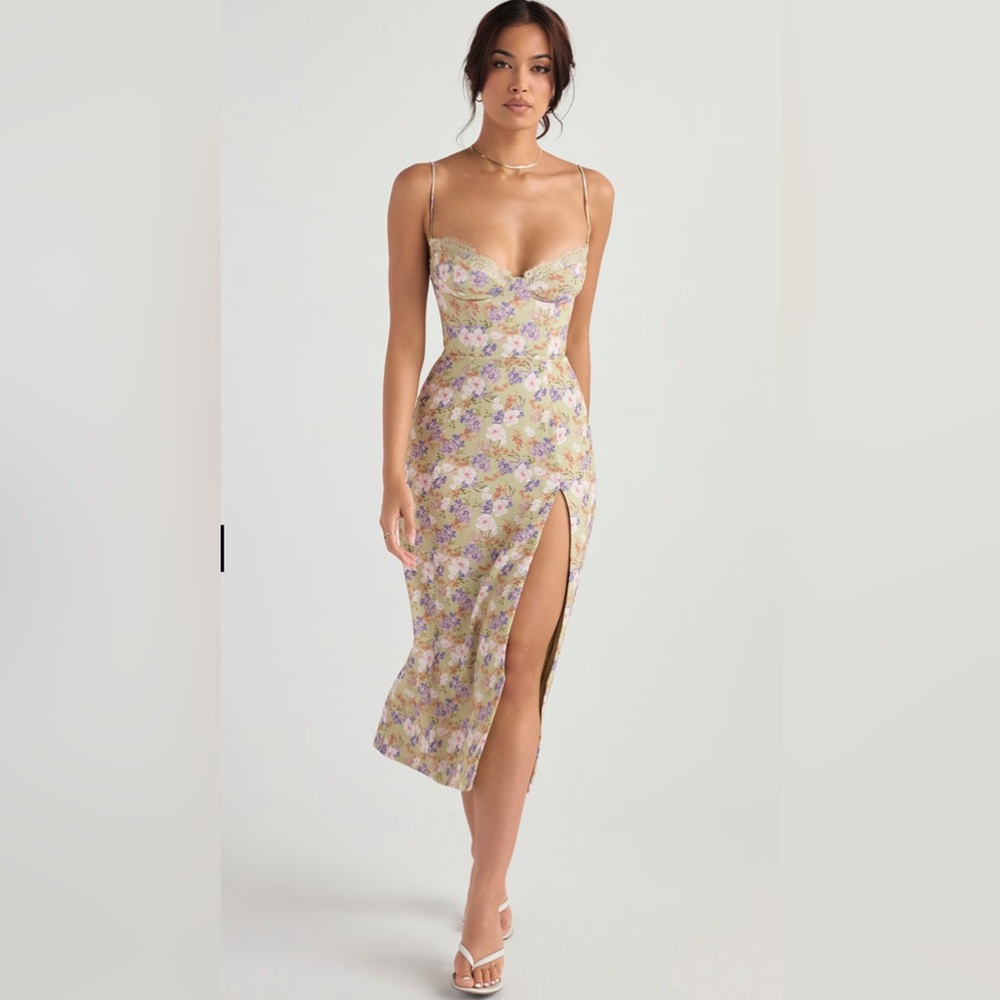 House of CB Floral Dress in Cream and Purple - Picture 3 of 7